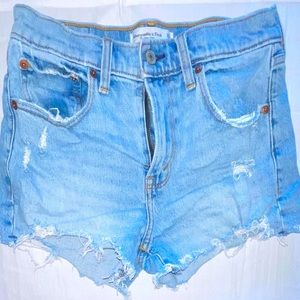 Abercrombie Fitch festival high rise cut off size 2 shorts
